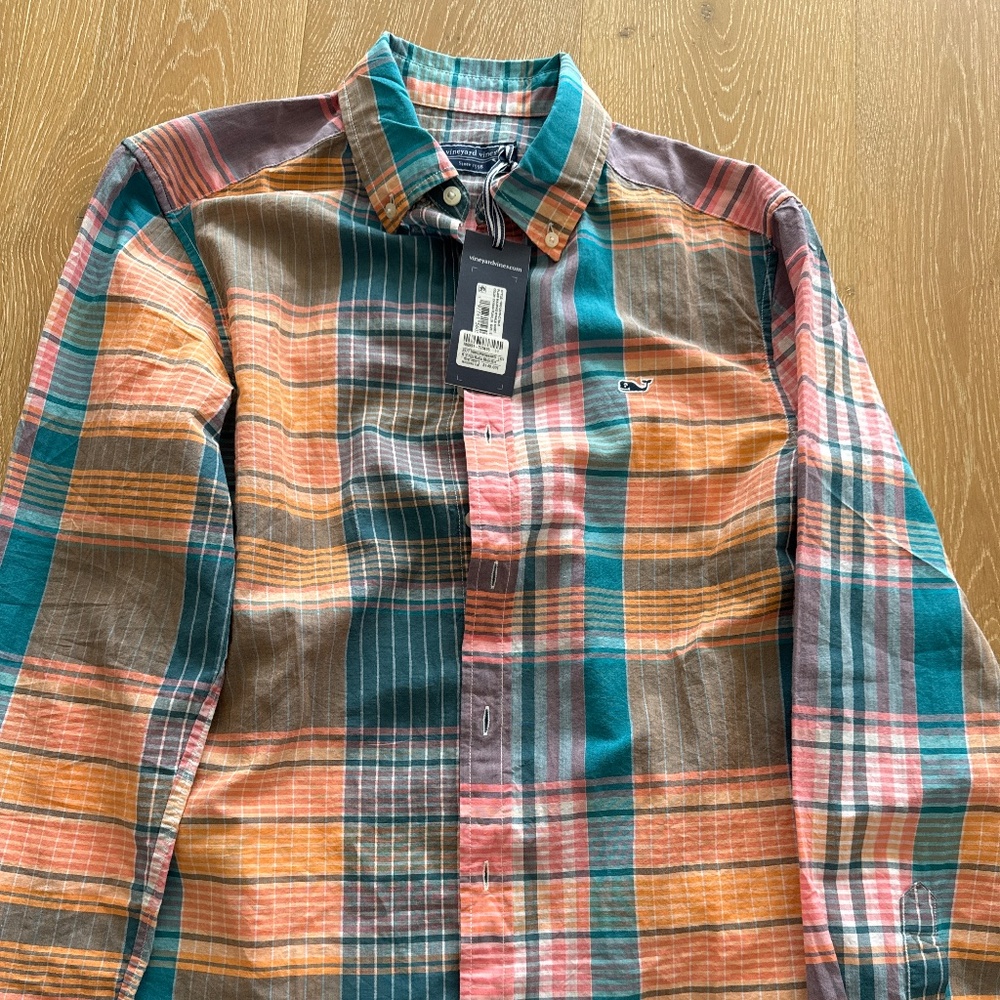 NWT Vineyard Vines button down